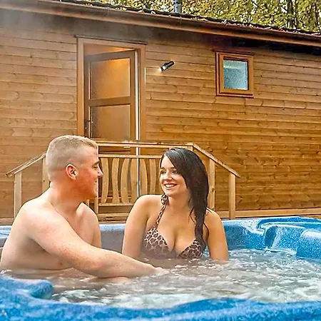 Jamies Cragg Hotel *