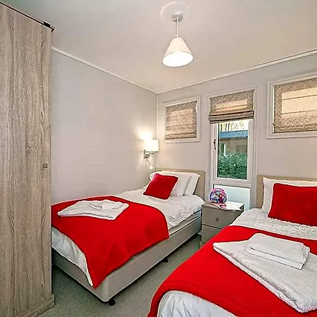 Jamies Cragg Hotel *